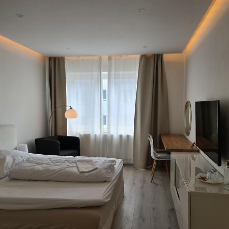 Schones Zimmer In Zentraler Lage Hanovra Exterior foto