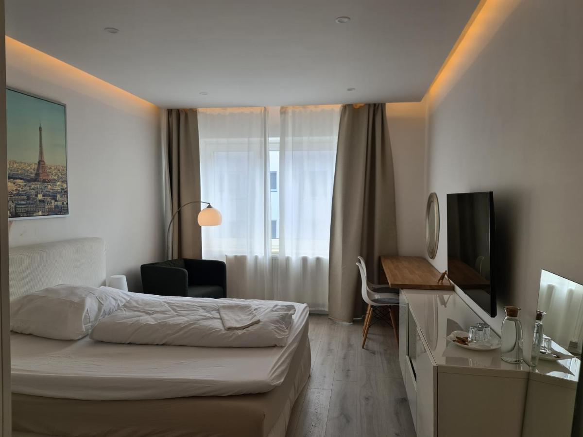 Schones Zimmer In Zentraler Lage Hanovra Exterior foto